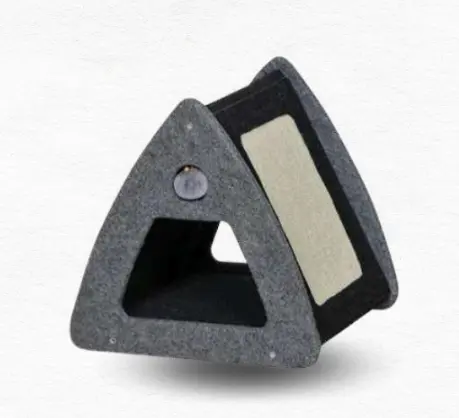 Tri-Corner Cat Hideaway with Scratching Post / مخبأ القطط ثلاثي الزوايا مع عمود خدش 