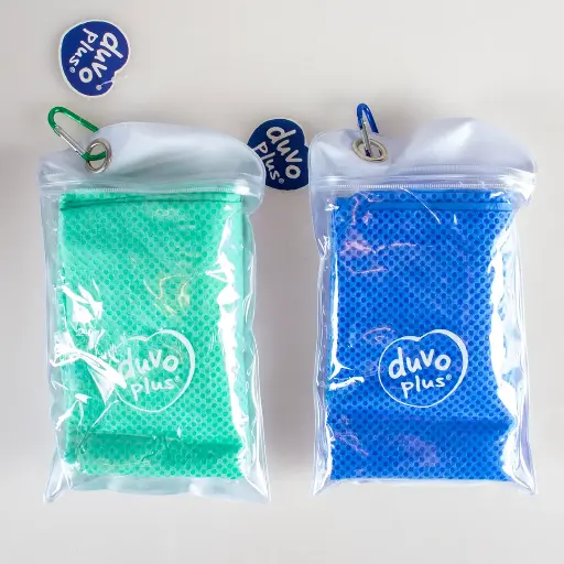 Pet cooling & cleaning towel mixed colors / منشفة تبريد وتنظيف الحيوانات الأليفة بألوان مختلطة